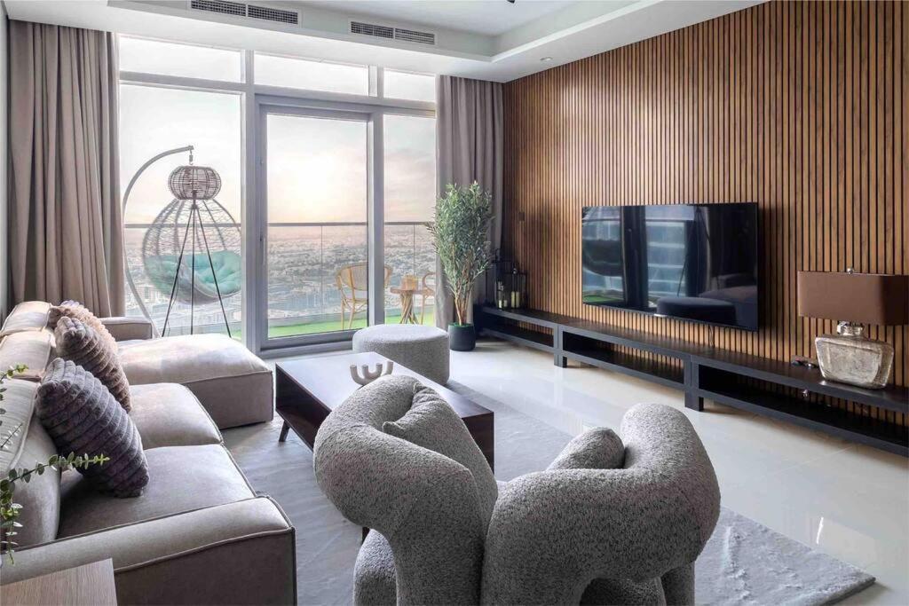 5 Stars Living Infinity Pool Burj Khalifa View Apartment *