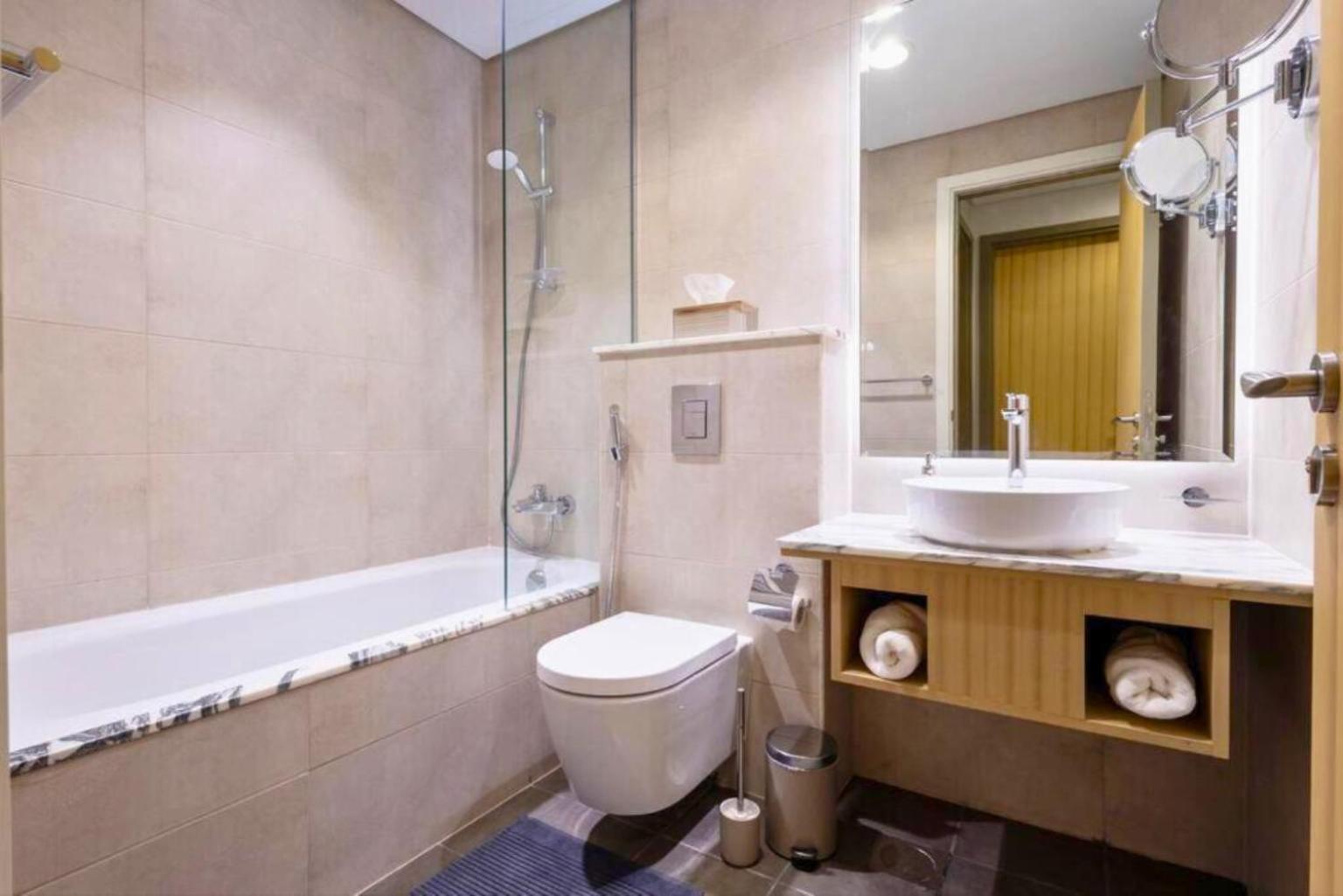 5 Stars Living Infinity Pool Burj Khalifa View Apartment Dubai